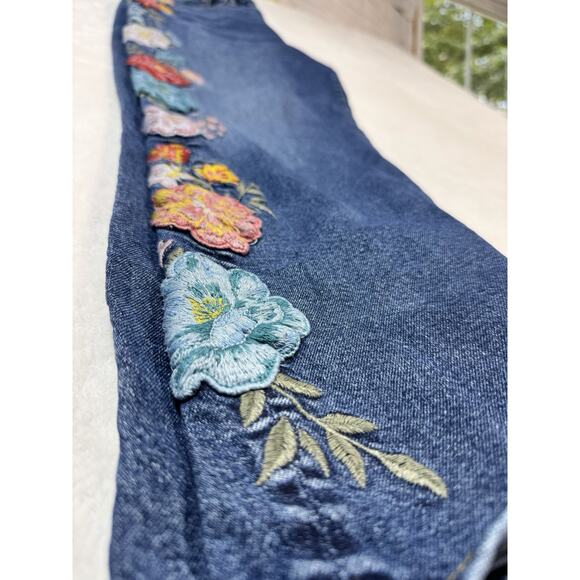 Driftwood Jeans Womens 32 Blue Denim Mid Rise Jackie Skinny Embroidered Boho - Picture 4 of 6